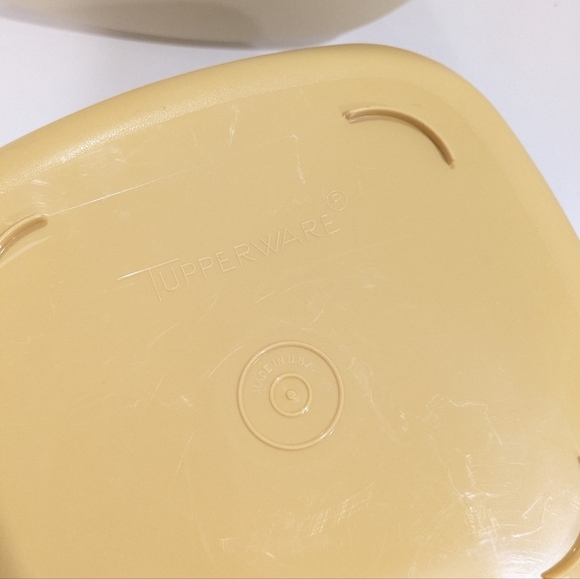 Tupperware Vintage Harvest Gold Multi Server Container 3 Pieces - Picture 4 of 6